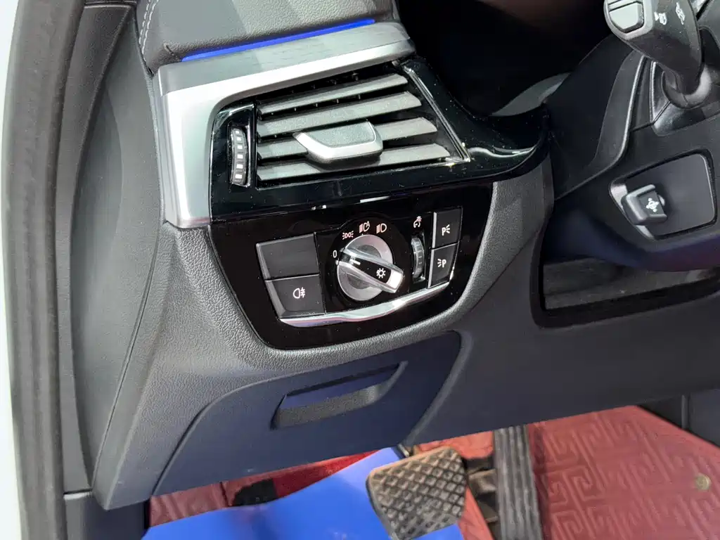 BMW 5 Series 2023 — фото 14