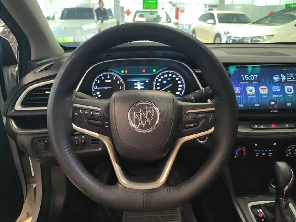 Buick Excelle 2018 — фото 11