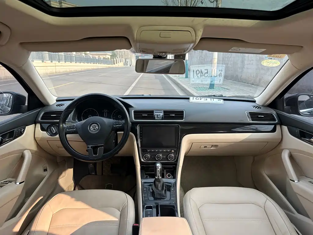 Volkswagen Passat 2015 — фото 12