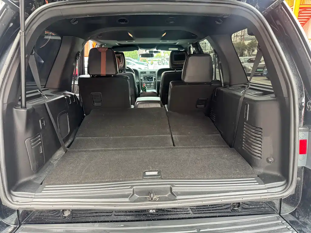 Lincoln Navigator 2017 — фото 8
