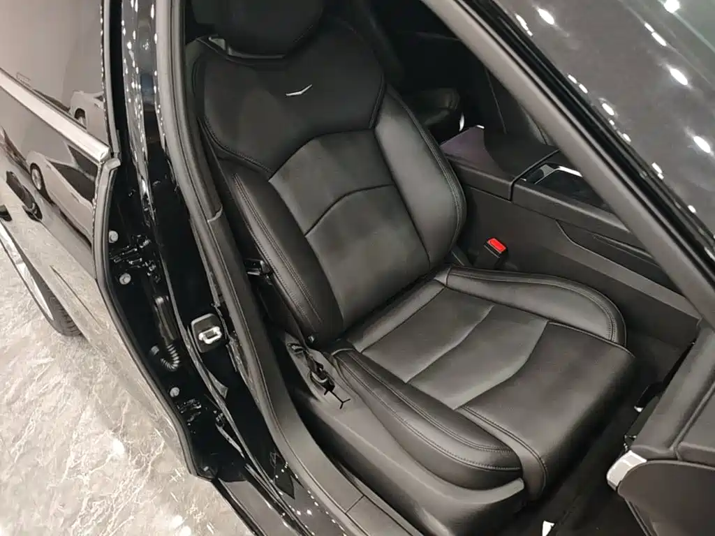 Cadillac CT6 2023 — фото 25