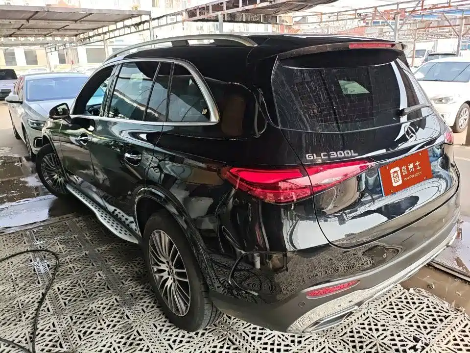 Mercedes-Benz GLC 2024