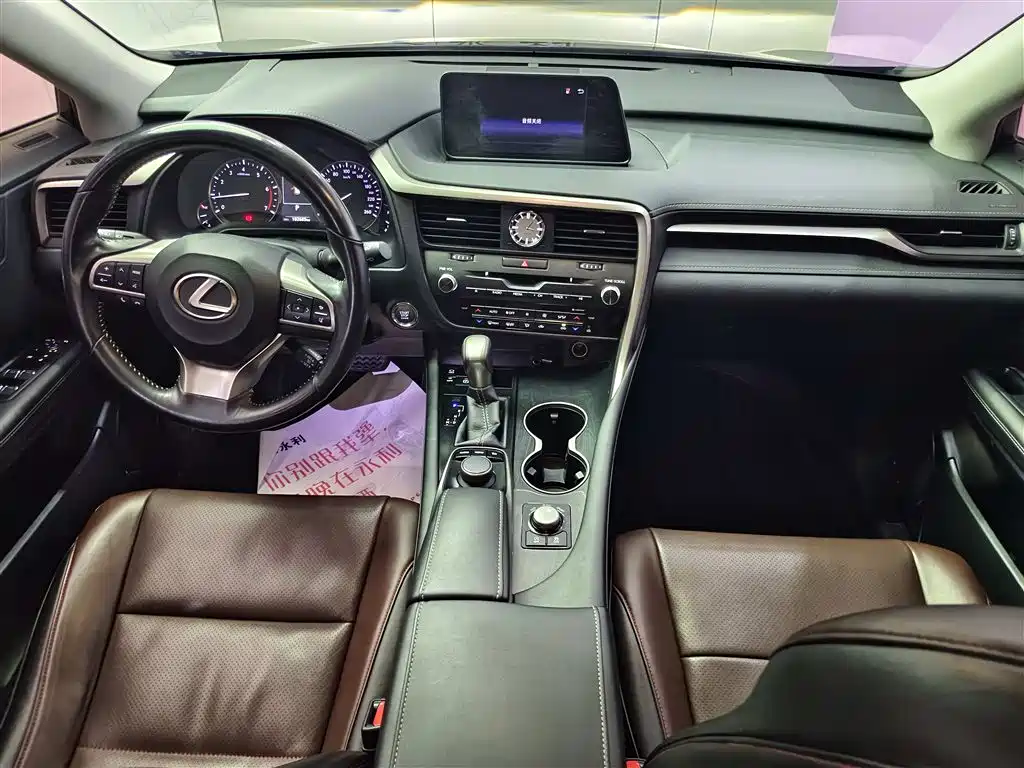 Lexus RX 2017 — фото 12