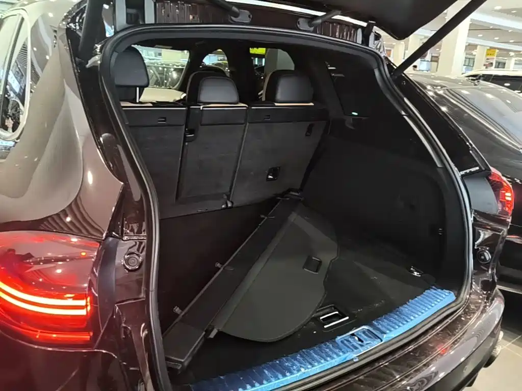 Porsche Cayenne 2015 — фото 19