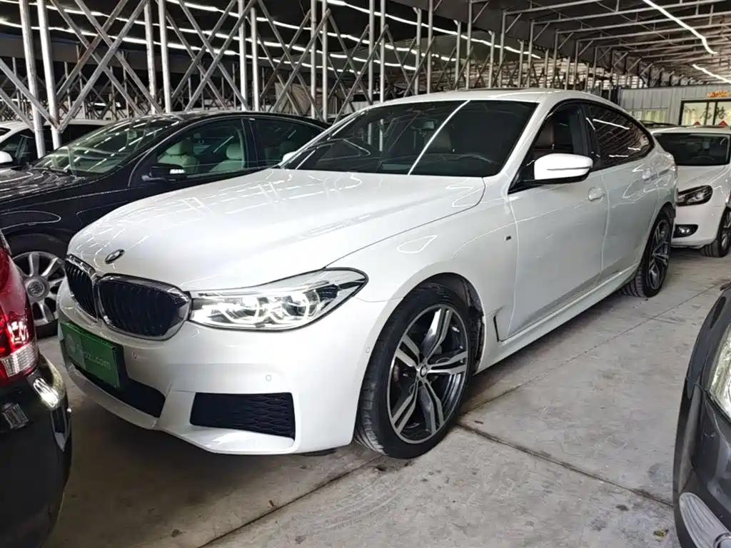 BMW 6 Series GT 2019 — фото 1