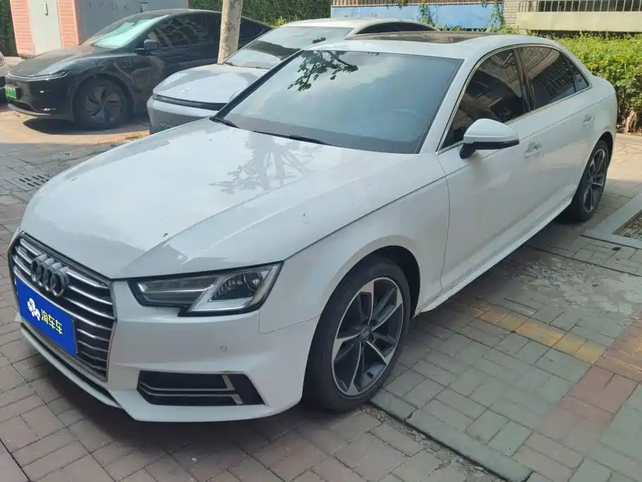 Audi A4L 2019