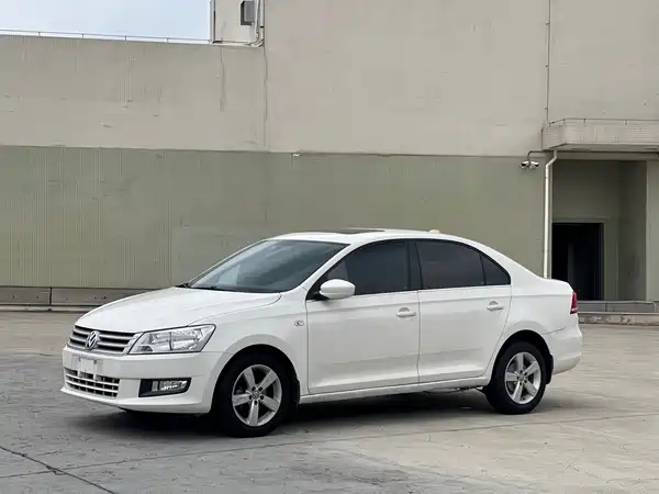 Volkswagen Santana 2015