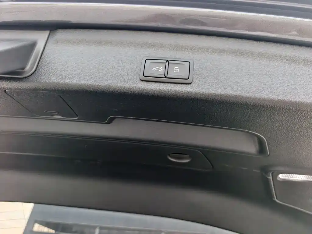 Audi Q3 2023 — фото 10