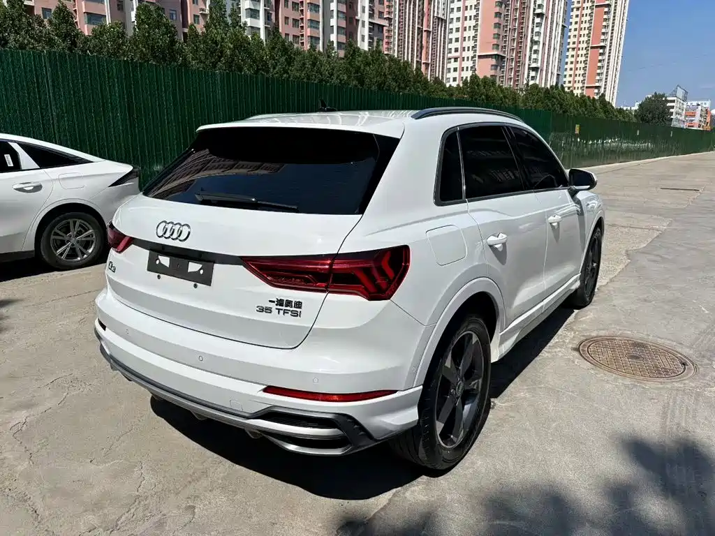 Audi Q3 2021