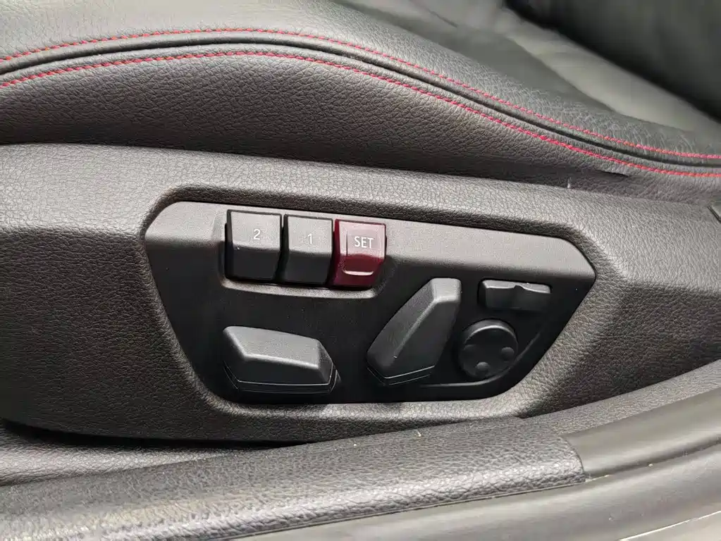 BMW 3 Series 2015 — фото 14