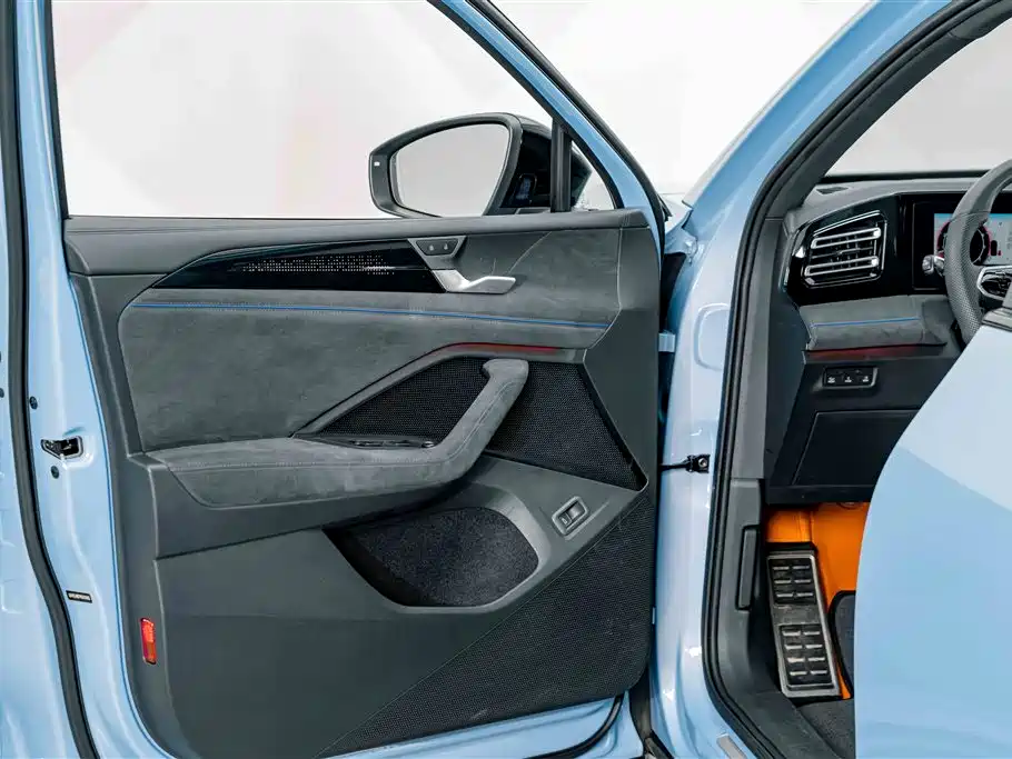 Volkswagen Tiguan L 2024 — фото 16