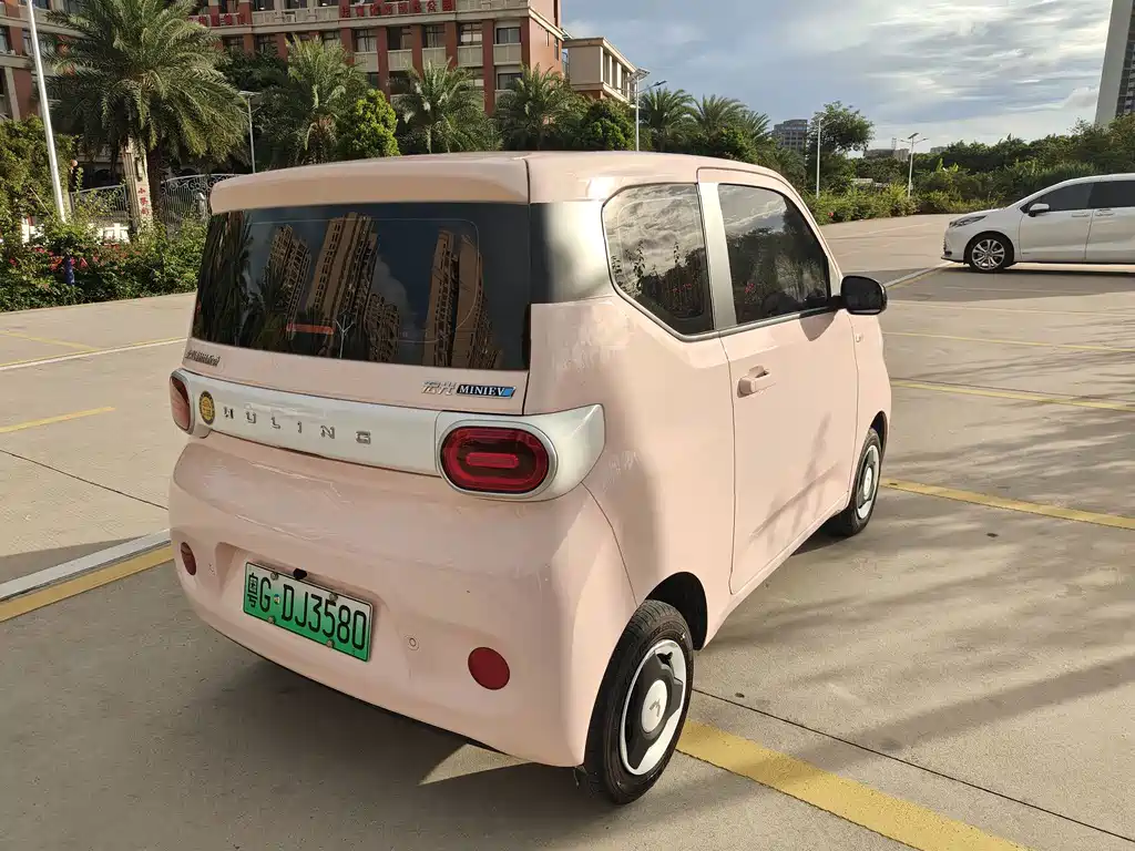 Wuling Hongguang MINIEV 2025