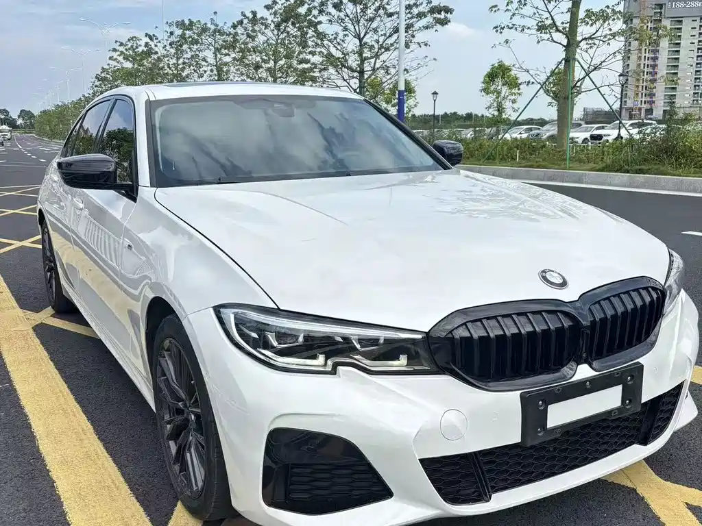 BMW 3 Series 2022
