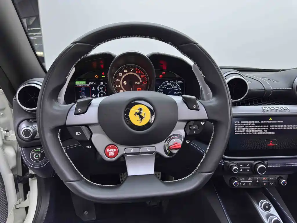 Ferrari Portofino 2019 — фото 19