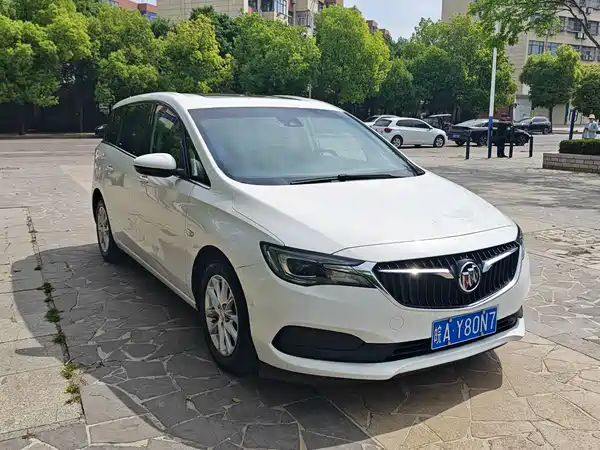 Buick GL6 2018