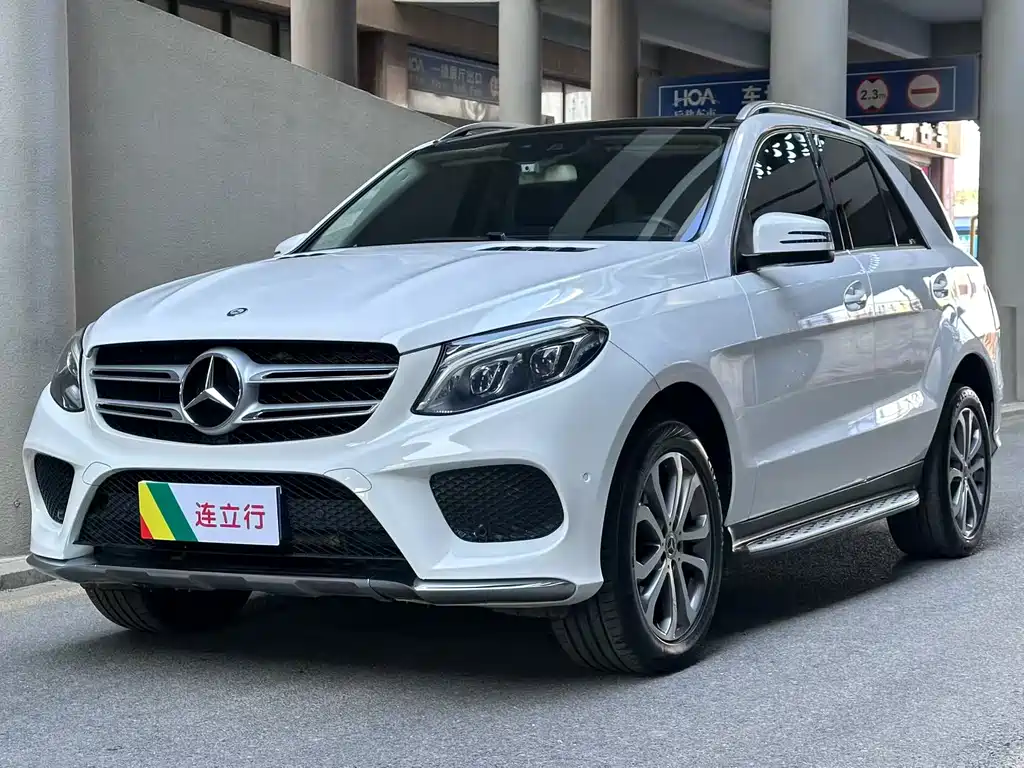 Mercedes-Benz GLE 2016 — фото 1