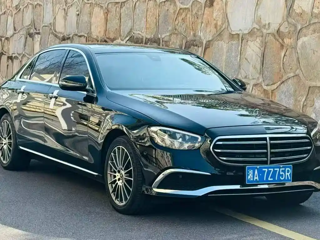 Mercedes-Benz E-Class 2021 — фото 3