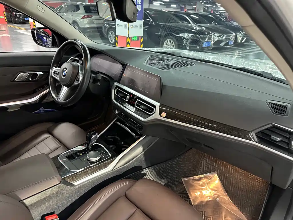 BMW 3 Series 2020 — фото 14
