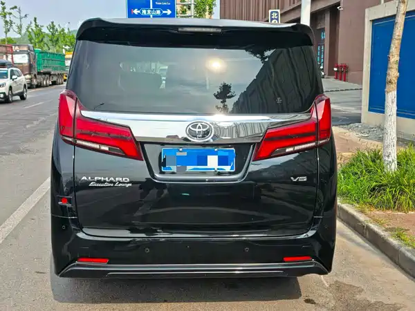 Toyota Alphard 2018