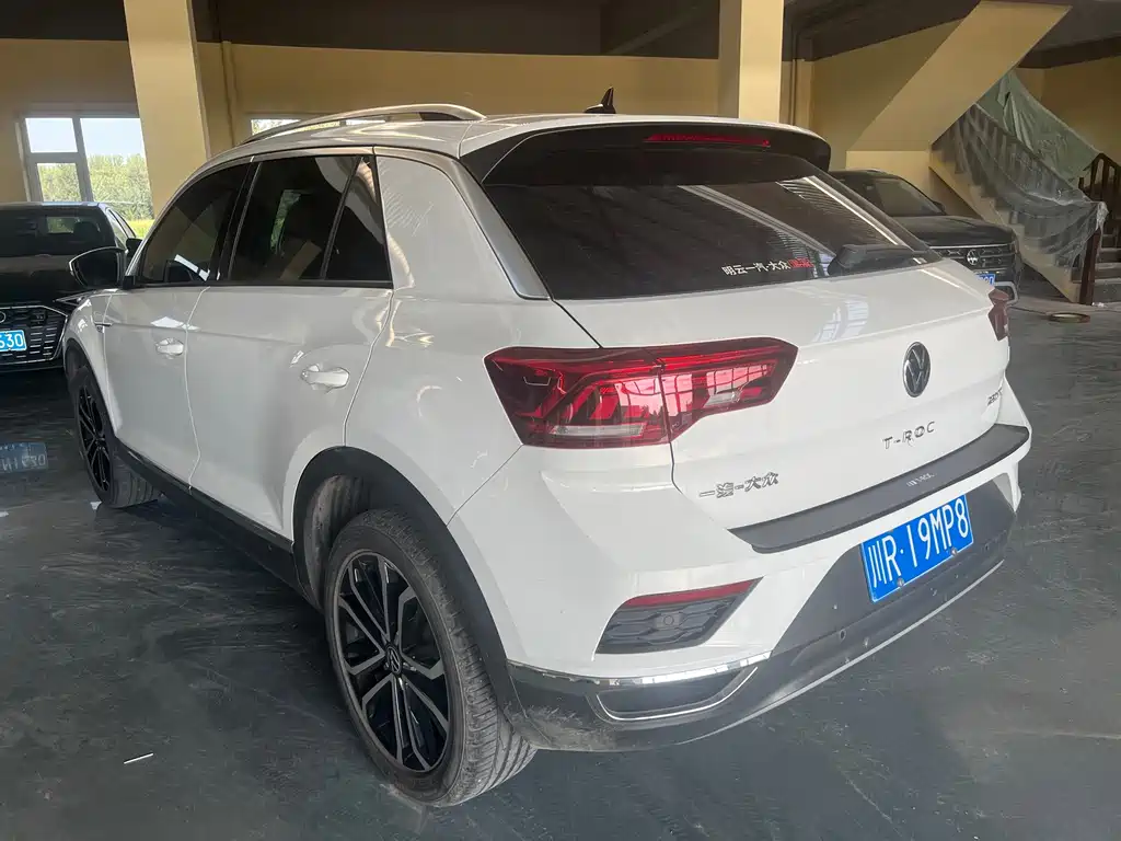 Volkswagen T-Roc 2023