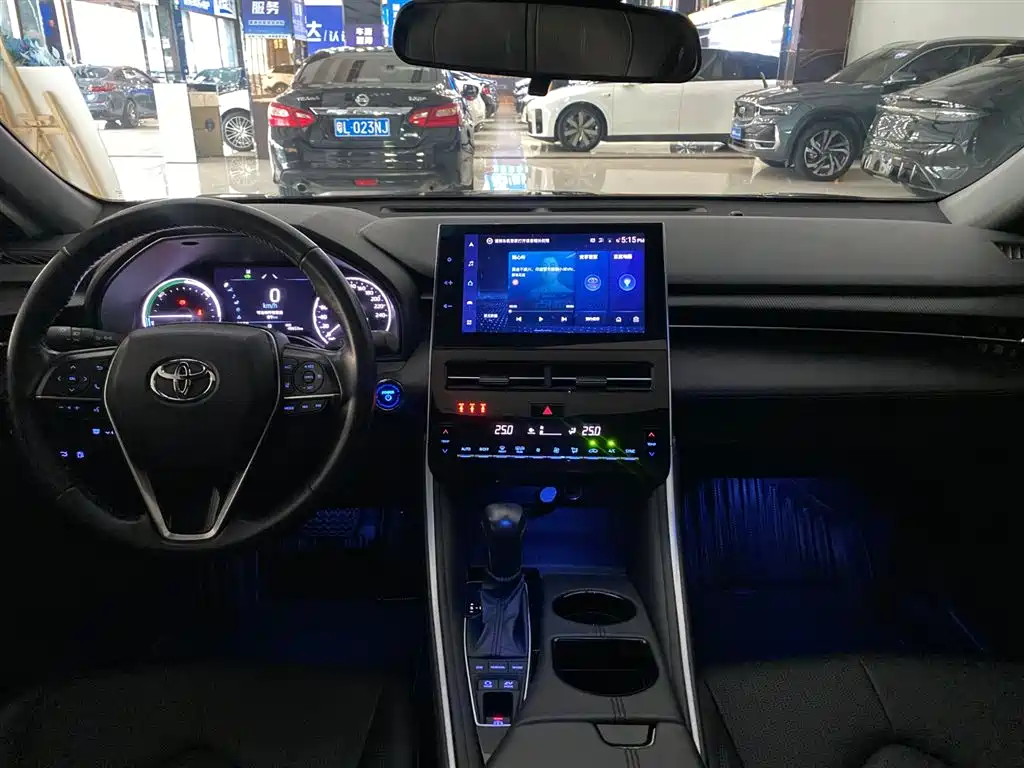 Toyota Avalon 2023 — фото 13