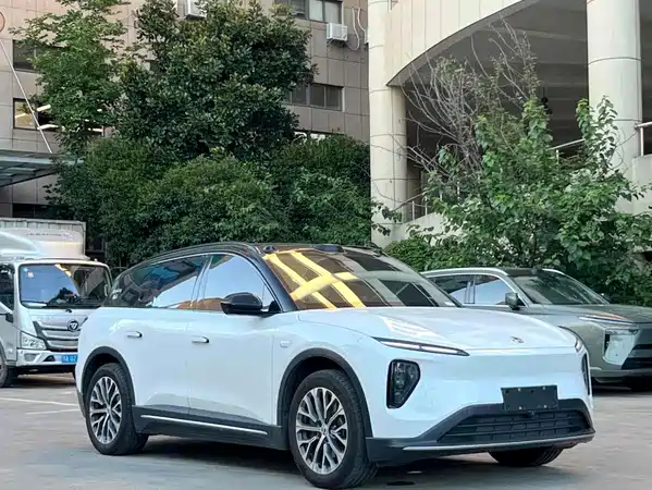 NIO ES6 2024