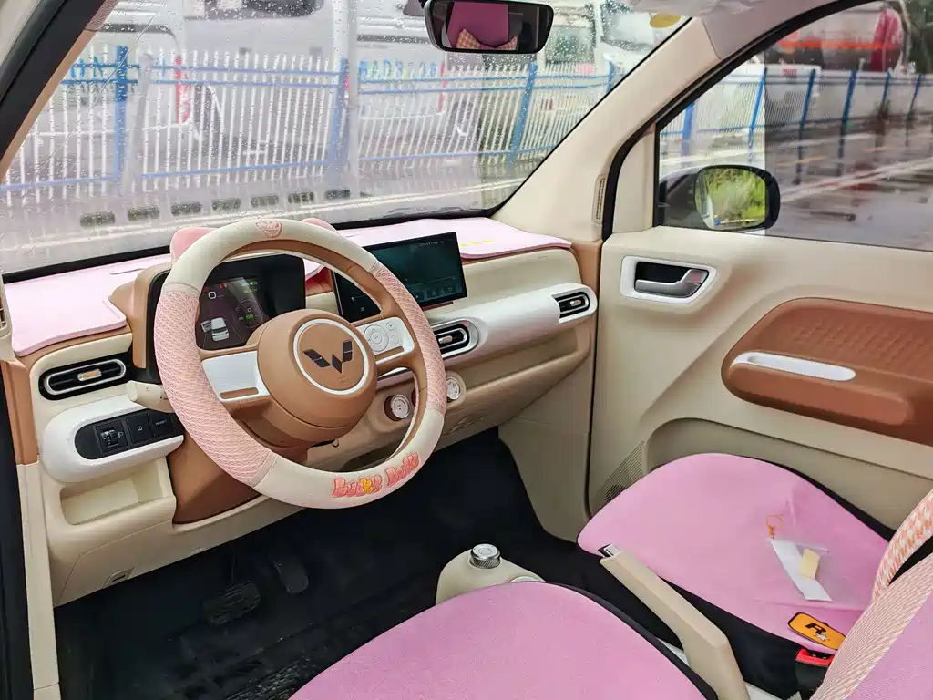 Wuling Hongguang MINIEV 2025