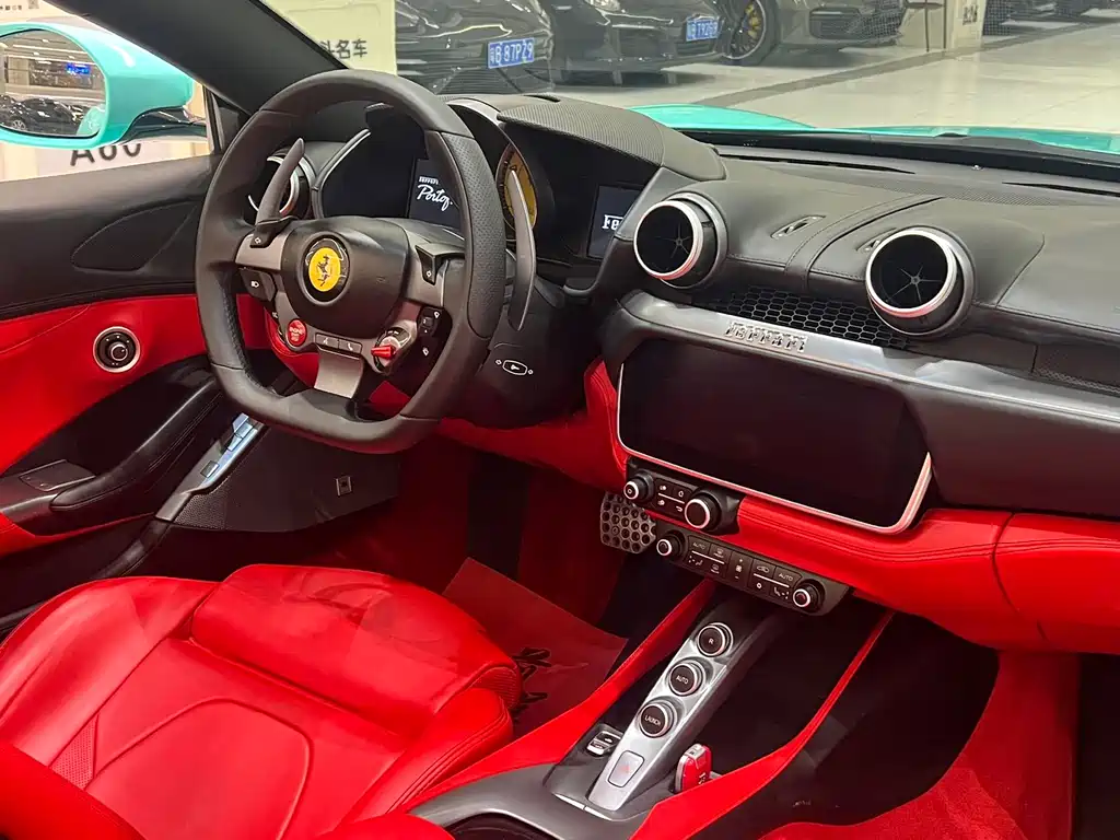 Ferrari Portofino 2019 — фото 10