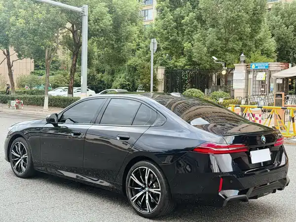 BMW 5 Series 2026