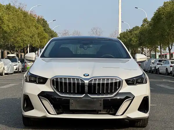 BMW 5 Series 2024