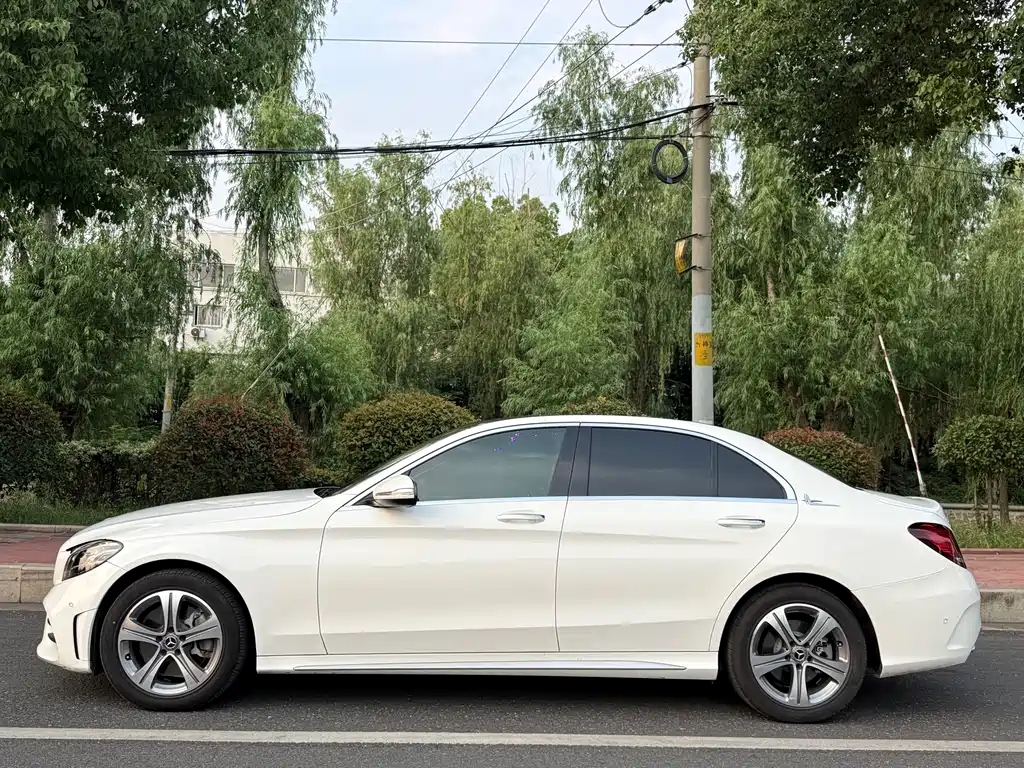 Mercedes-Benz C-Class 2019 — фото 5