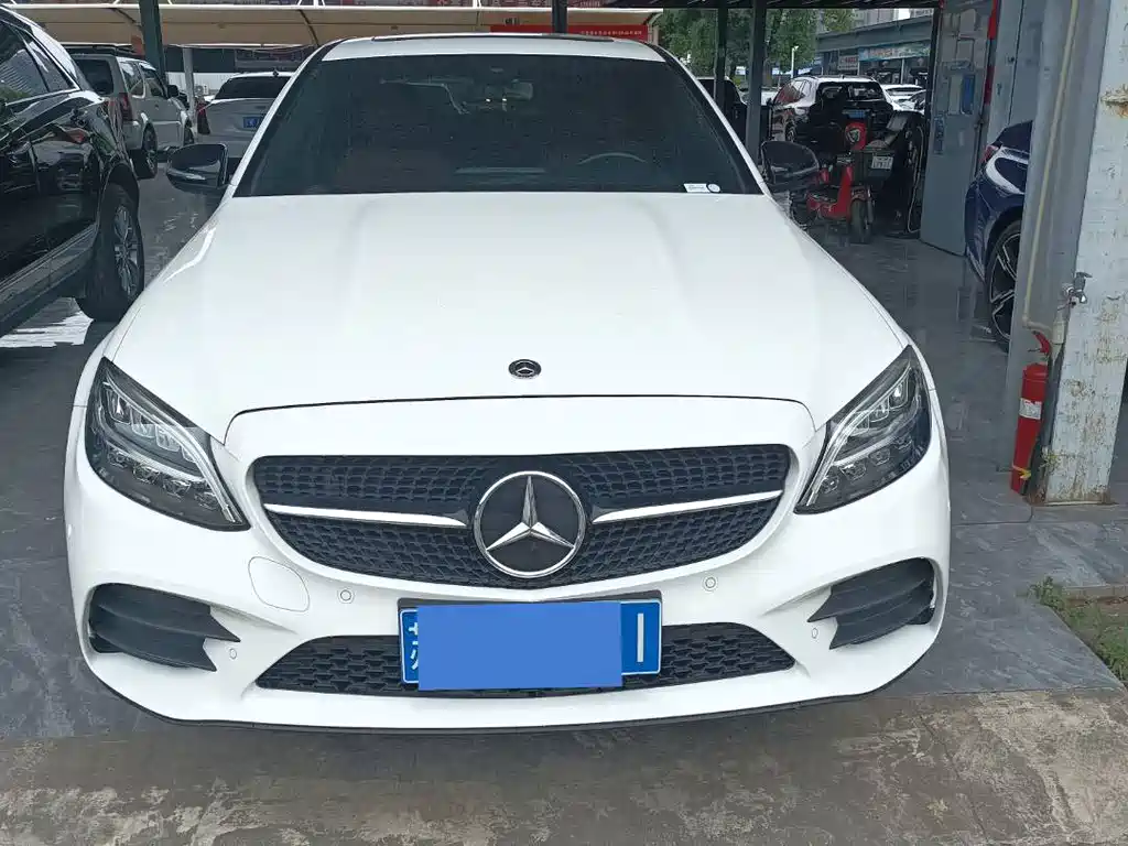 Mercedes-Benz C-Class 2021