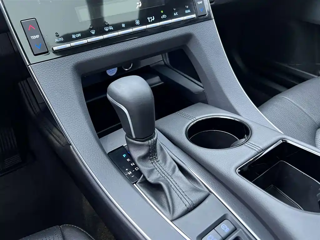 Toyota Avalon 2022 — фото 21
