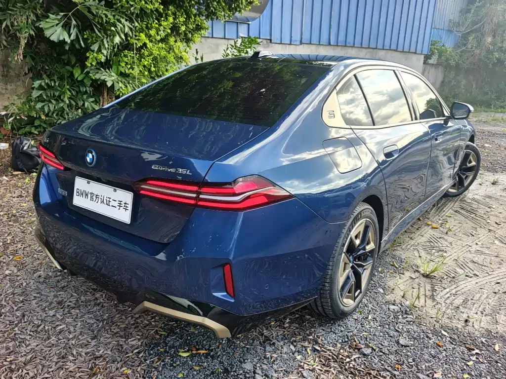 BMW i5 2024 — фото 9