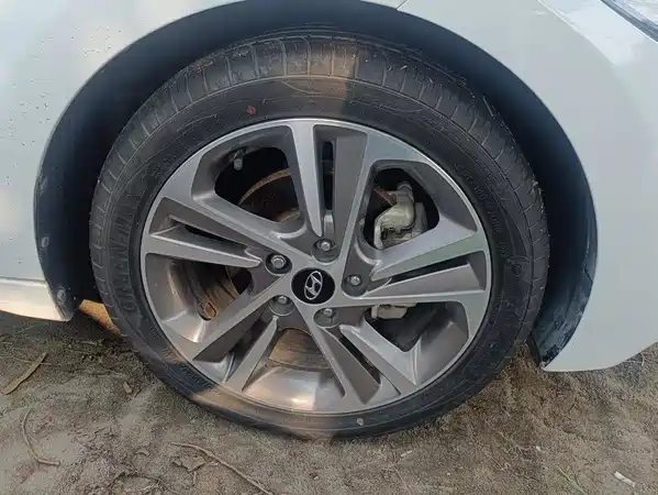 Hyundai Celesta 2018