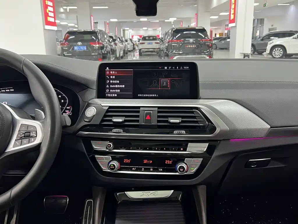 BMW X4 2021 — фото 11