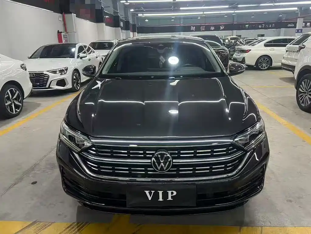 Volkswagen Sagitar 2022