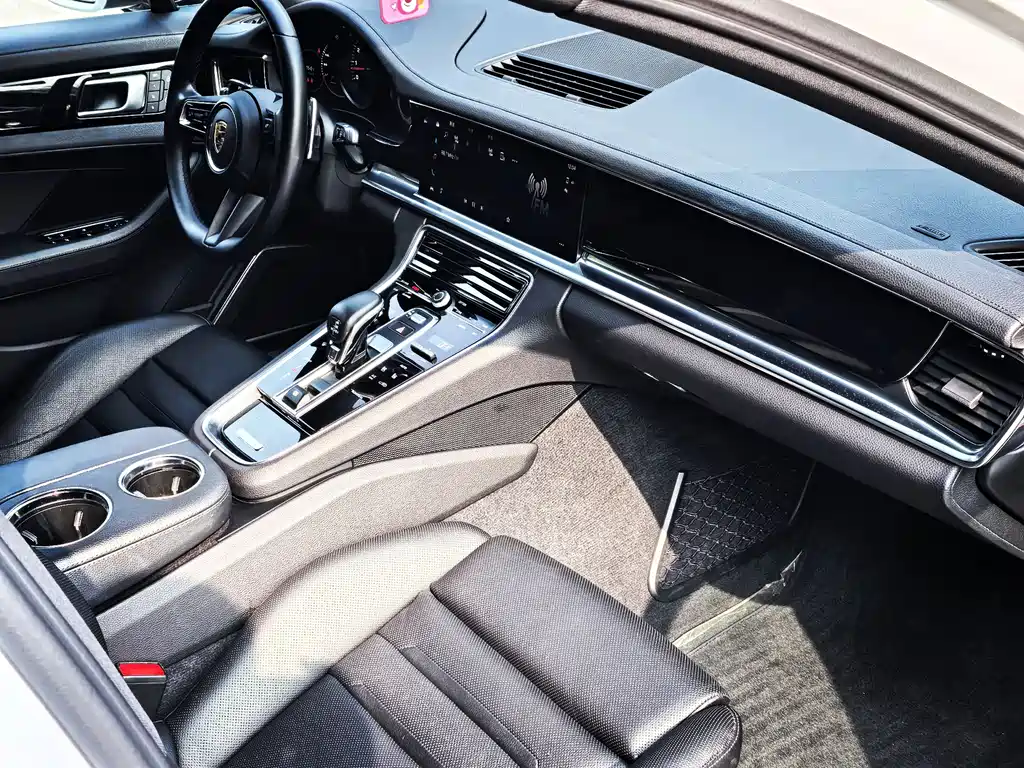 Porsche Panamera 2023 — фото 10