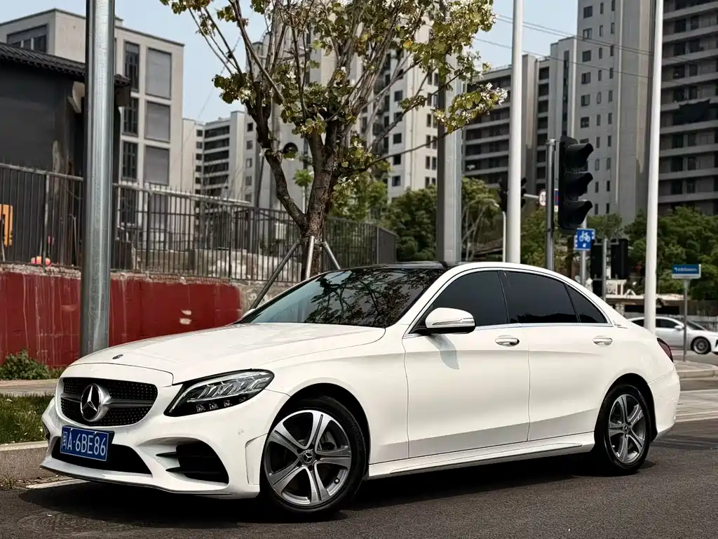 Mercedes-Benz C-Class 2020 — фото 1