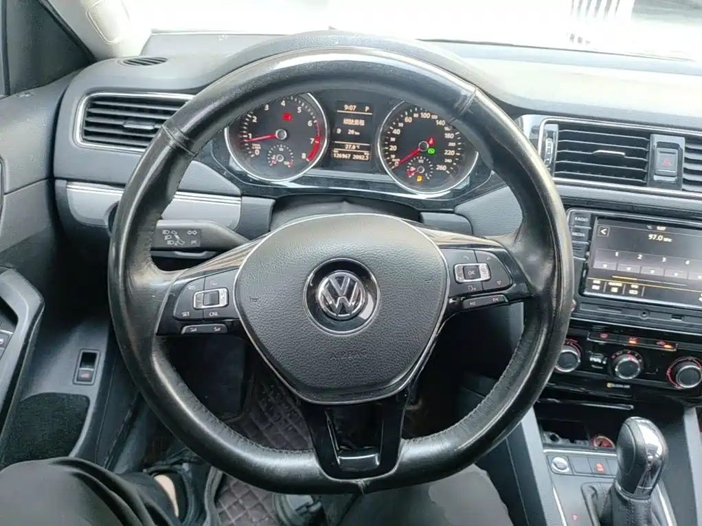 Volkswagen Sagitar 2018 — фото 11