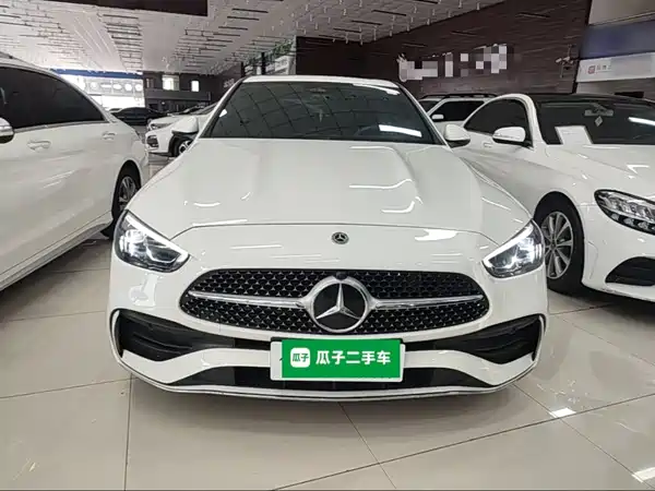 Mercedes-Benz C-Class 2024