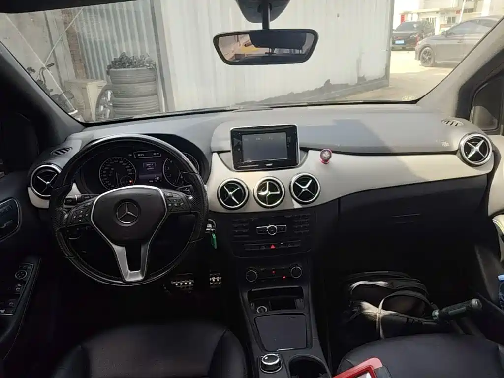 Mercedes-Benz B-Class 2015 — фото 10