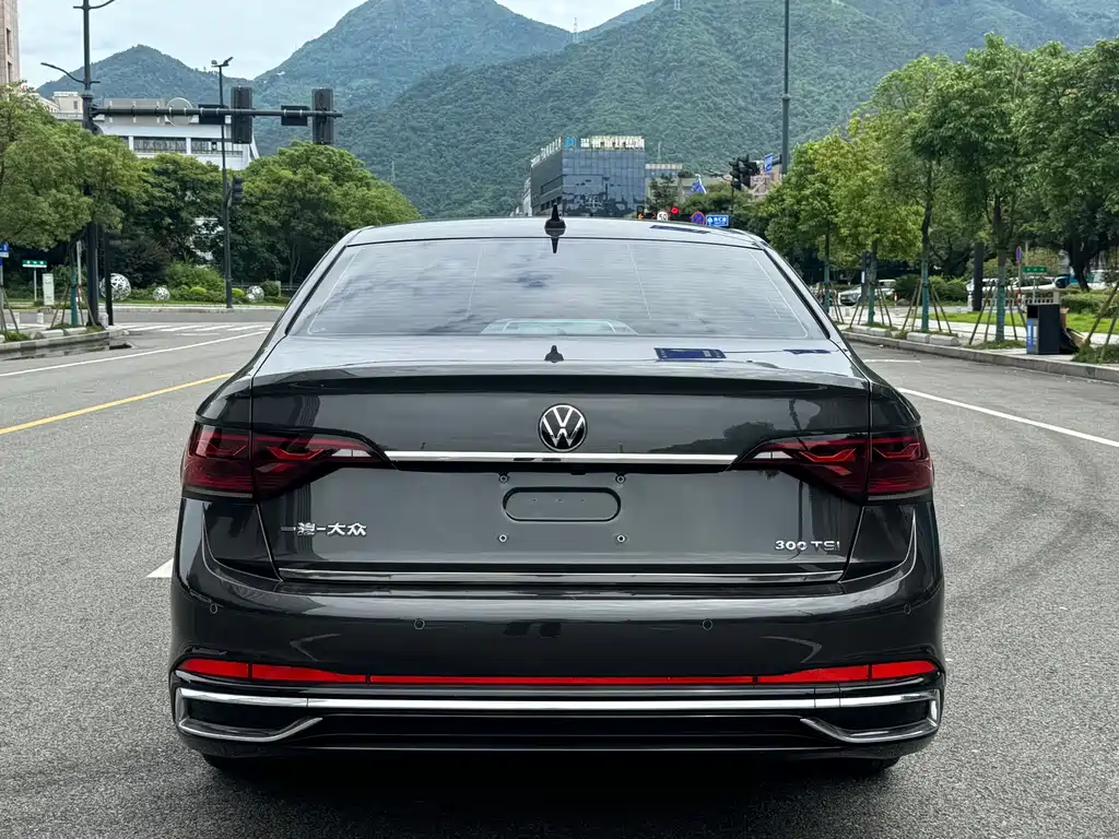 Volkswagen Sagitar 2023 — фото 16