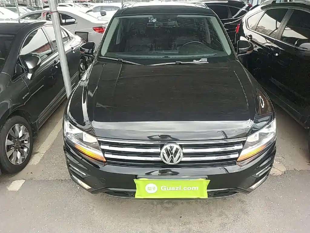 Volkswagen Tiguan L 2020 — фото 3