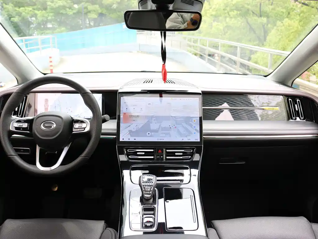 GAC Motor Trumpchi M8 2024 — фото 10
