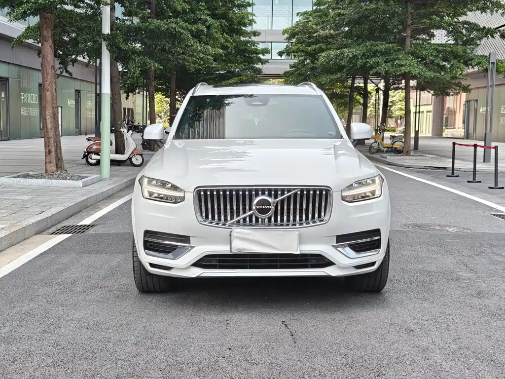 Volvo XC90 2023 — фото 2
