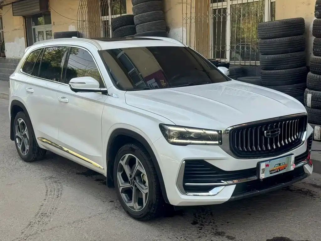 Geely Xingyue L 2024 — фото 1