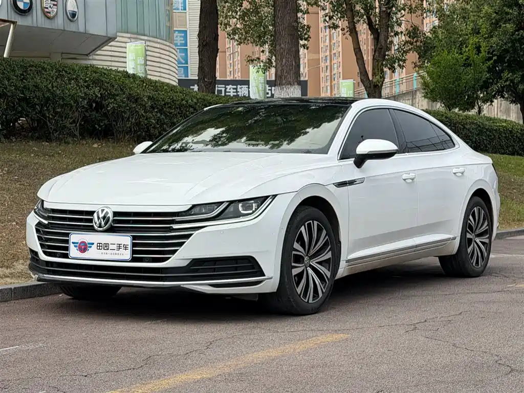 Volkswagen CC 2020 — фото 1
