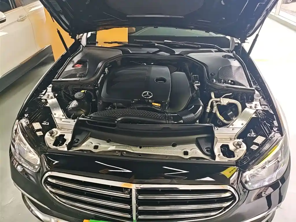 Mercedes-Benz E-Class 2022 — фото 20
