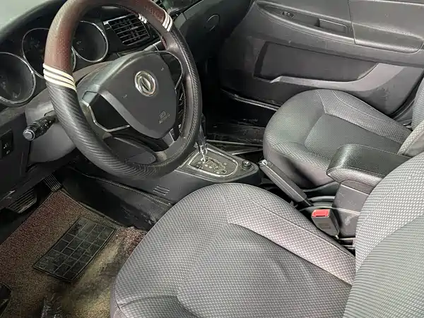 Dongfeng Fengshen S30 2014
